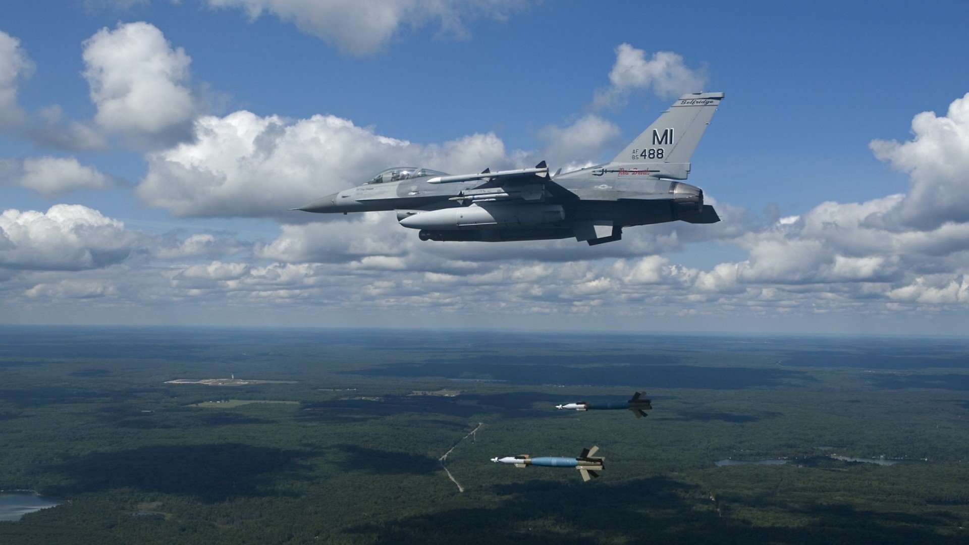 基层足球基础设施建设是否跟上需求,关于全面推进城市社区足球场地设施建设的意见
