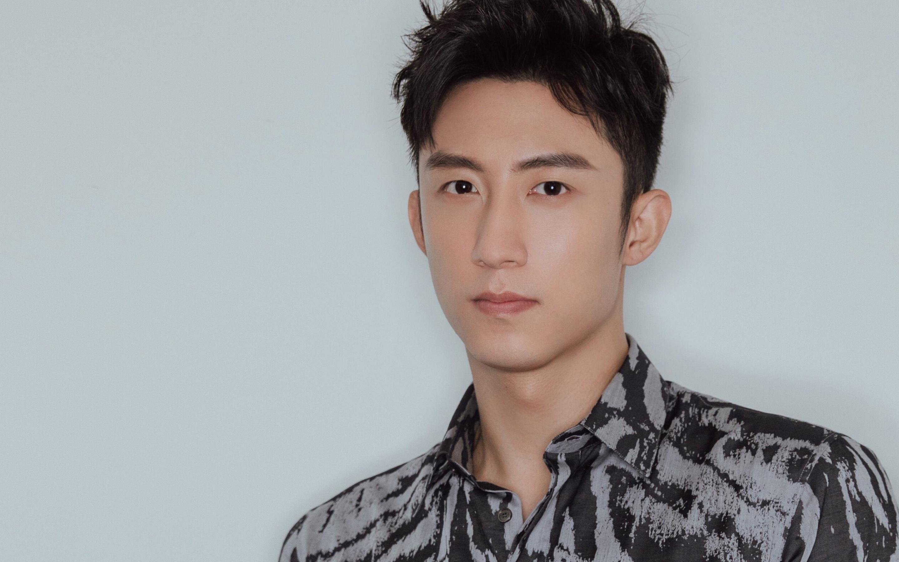 亚洲游泳冠军赛孙杨携队友力夺接力金,中国游泳冠军孙扬