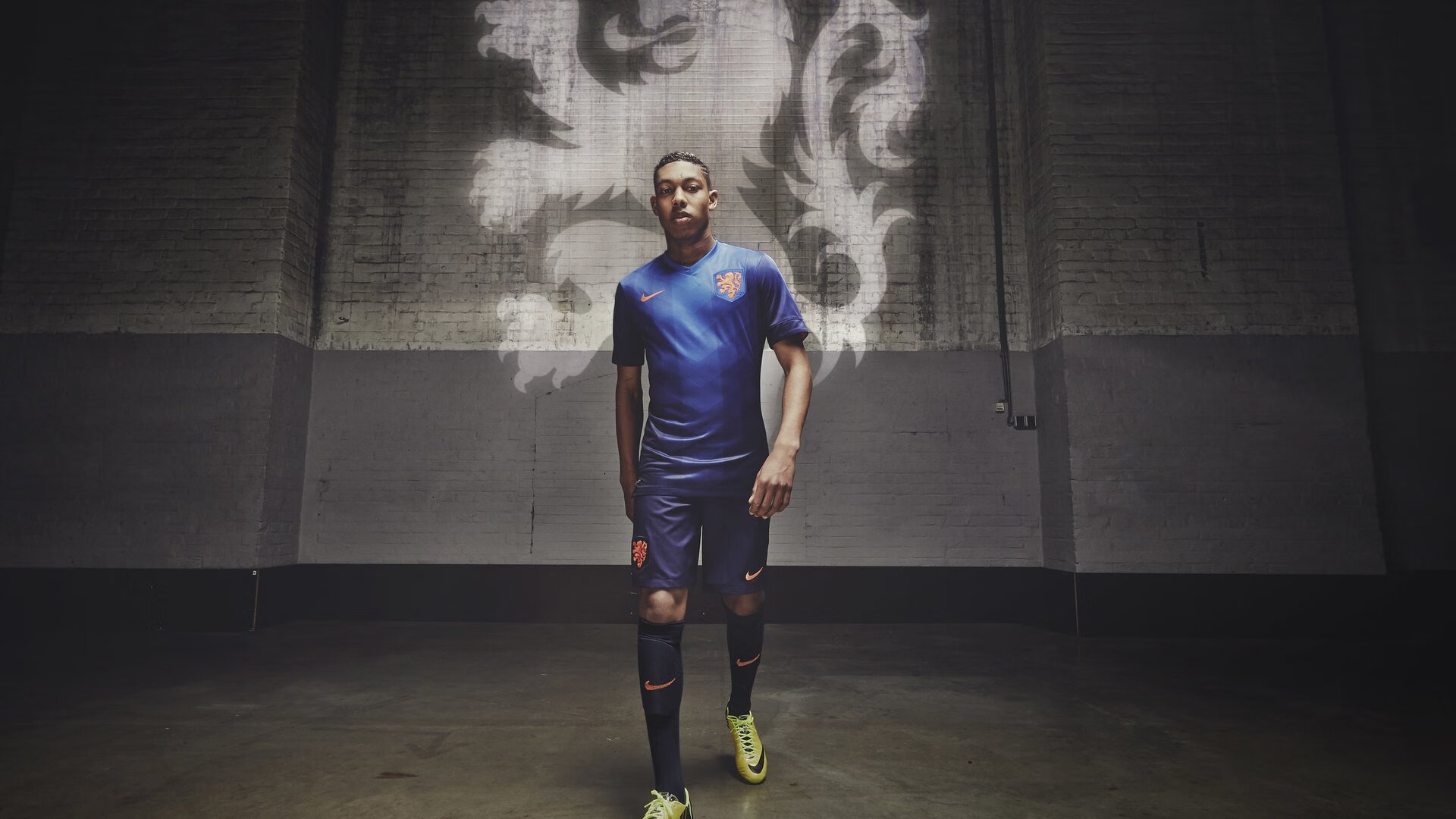 FBSports官方网站-现场氛围：观众席座无虚席，气氛热烈！，观众席座次如何安排